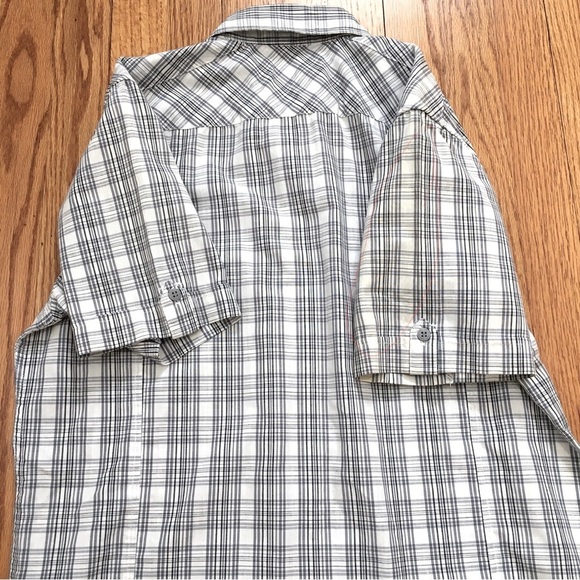 Machine Men’s Gray White Plaid Button Up Short Sleeve Causal Shirt - Picture 13 of 13